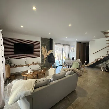 Maison Familiale La Casa De La Cayote